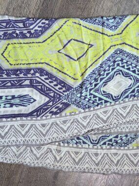 Wrap Scarf Pareo Stella & Dot 70" x 64" Purple-Yellow-Gray-Blue Print